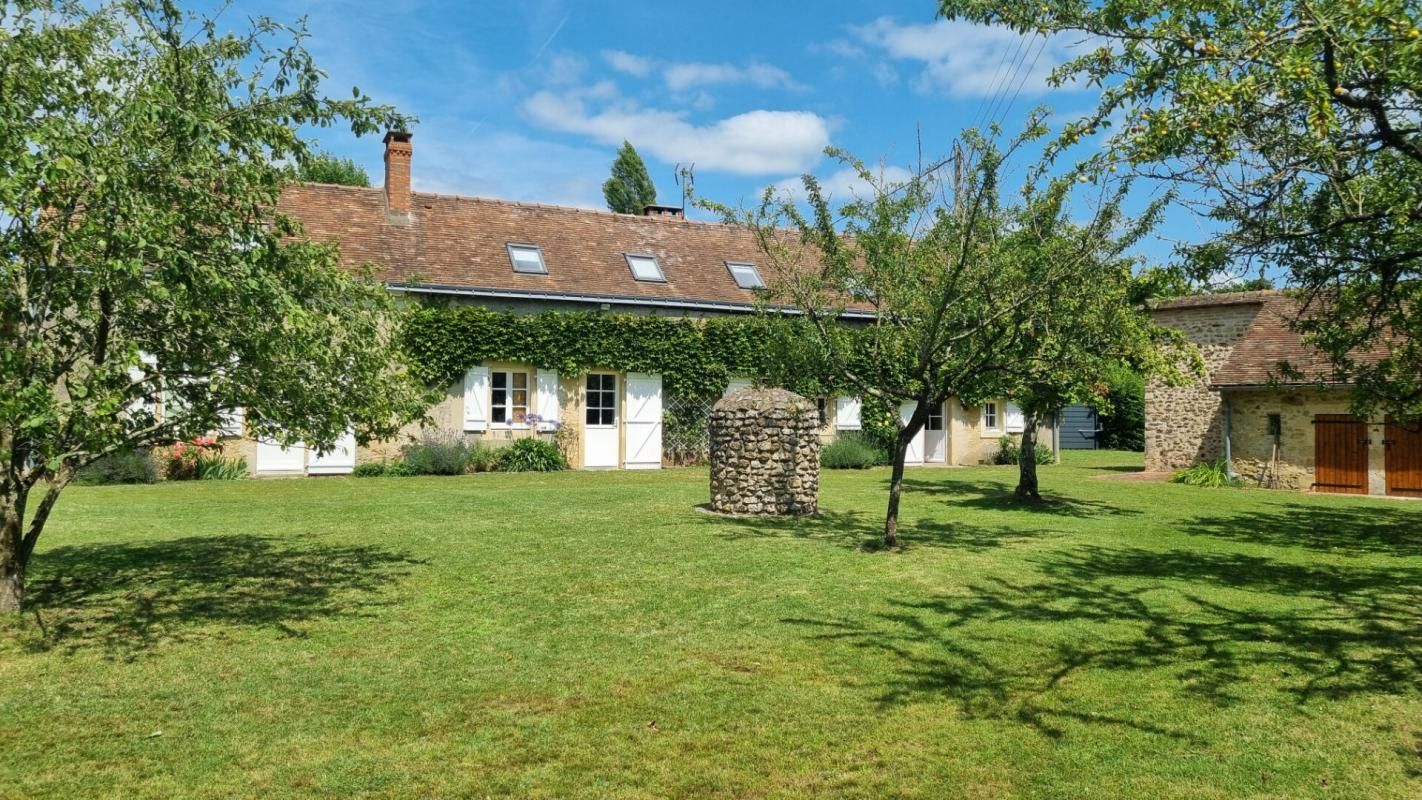 BAZOUGES-SUR-LE-LOIR Longère Bazouges Cre Sur Loir 8 pièce(s) 171 m2 3