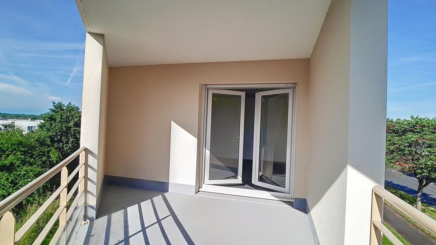 Appartement Poitiers 1 pièce(s) 23.43 m2