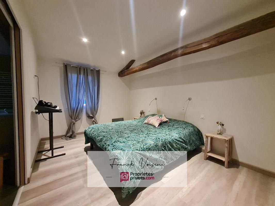 MOUCHAMPS Grange réhabilitée entièrement + Studio - Mouchamps - A VENDRE - Bien Rare sur le secteur - 223 m2 3