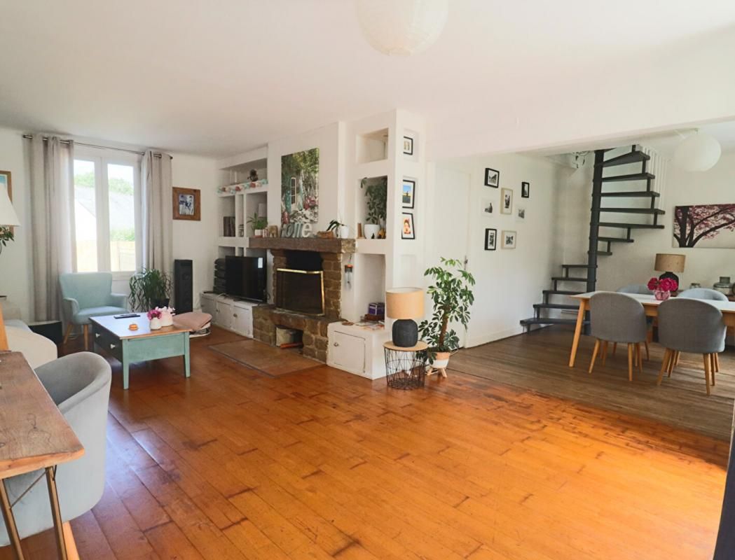 GUERANDE Maison de caractère avec studio attenant au calme 4