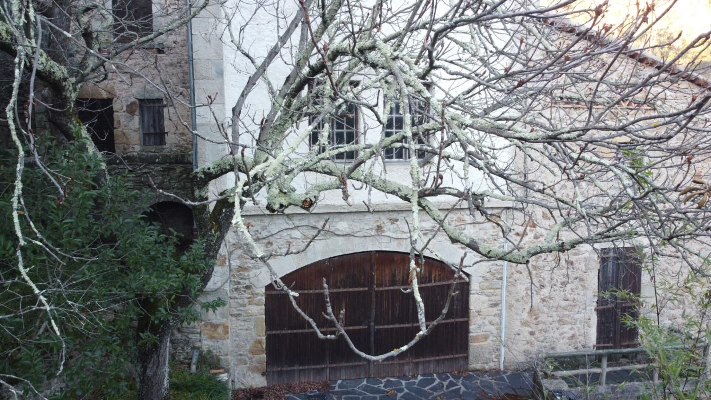 TAURIERS Secteur Joyeuse (07260)Maison Pierre de  200 m2 4