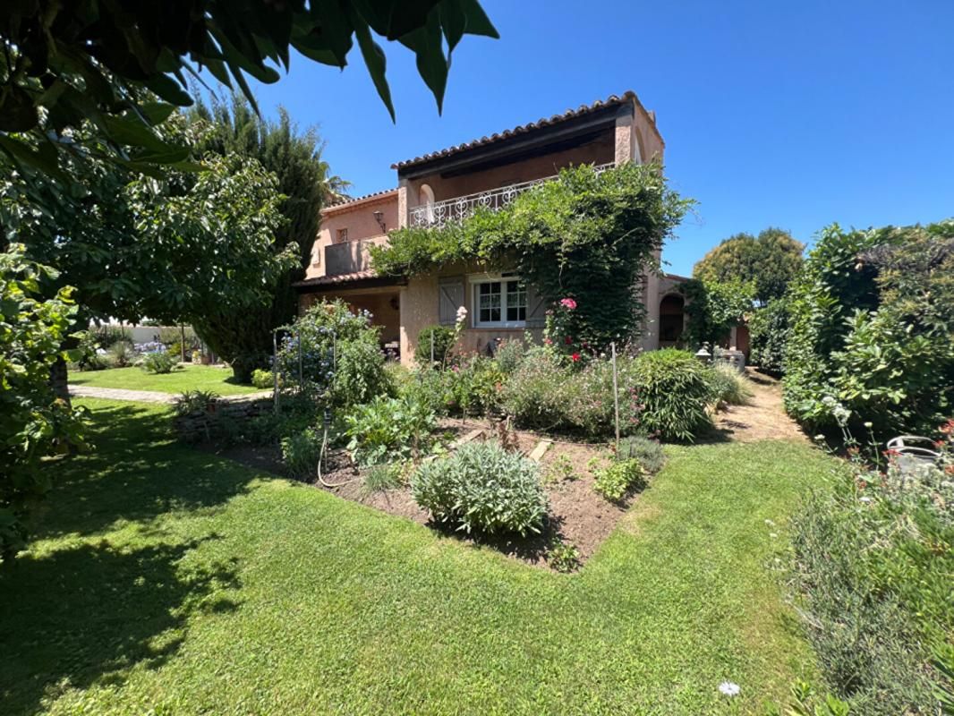 ISTRES Maison Istres 6 pièce(s) 165 m2 2