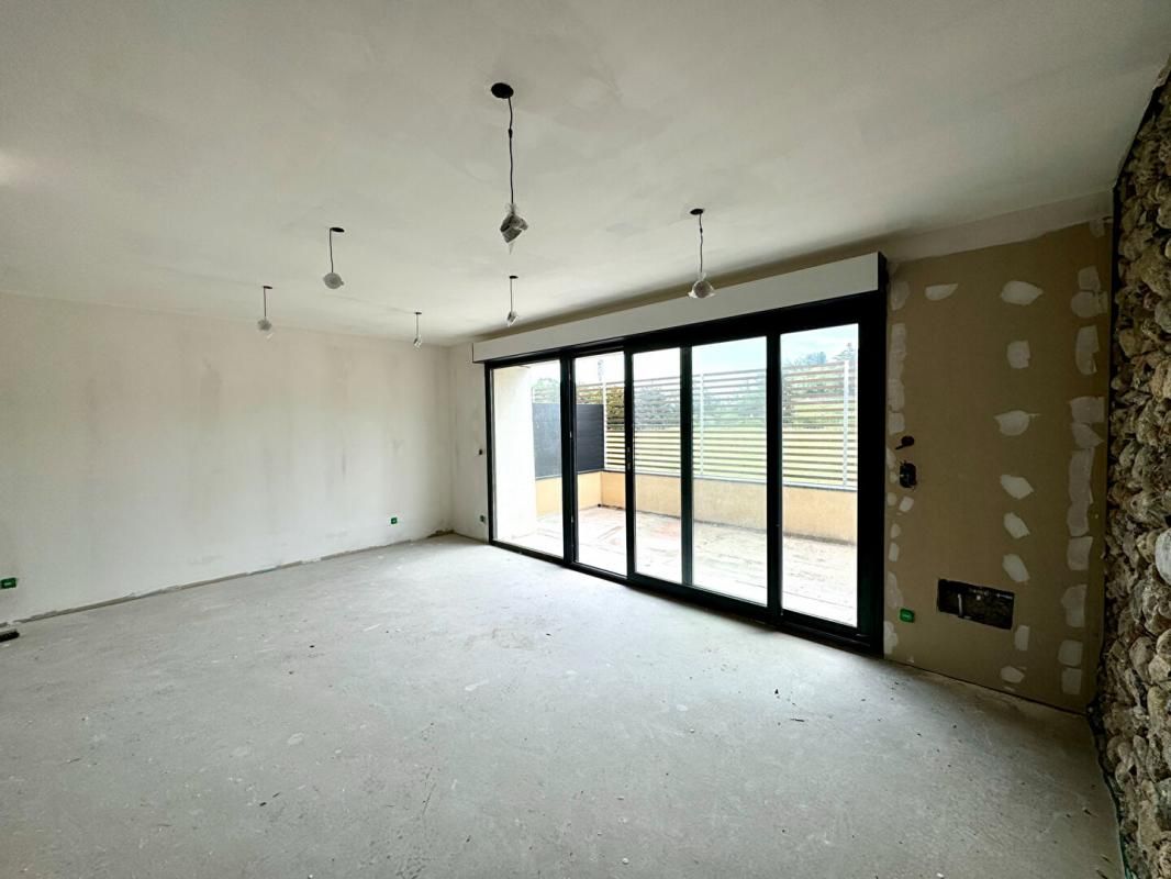 THONON-LES-BAINS Exclusivité THONON Maison de village 4 pièces 100 m2 terrasse, garage double (74200) 3