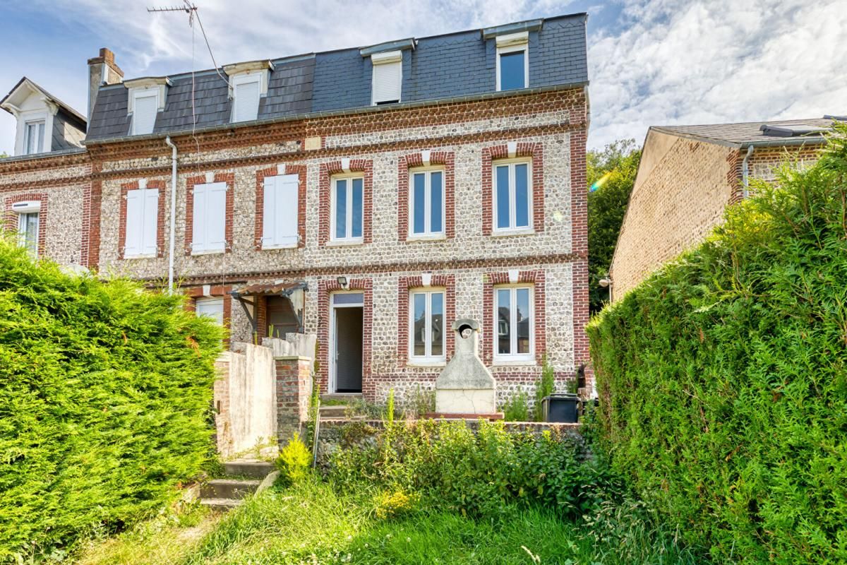 YPORT Yport :Briques et silex 5 pièces, exposée sud et avec sa terrasse et jardin 2