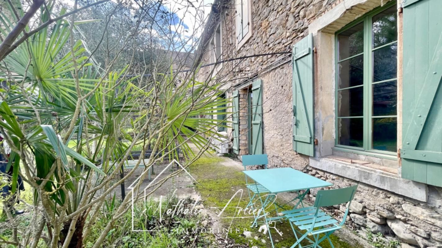 Maison Saint Hilaire 8 pièces 254 m2