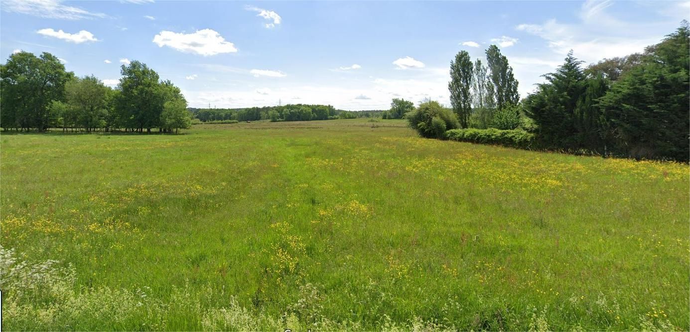 MINZAC Terrain constructible , plat 2824 m2 1