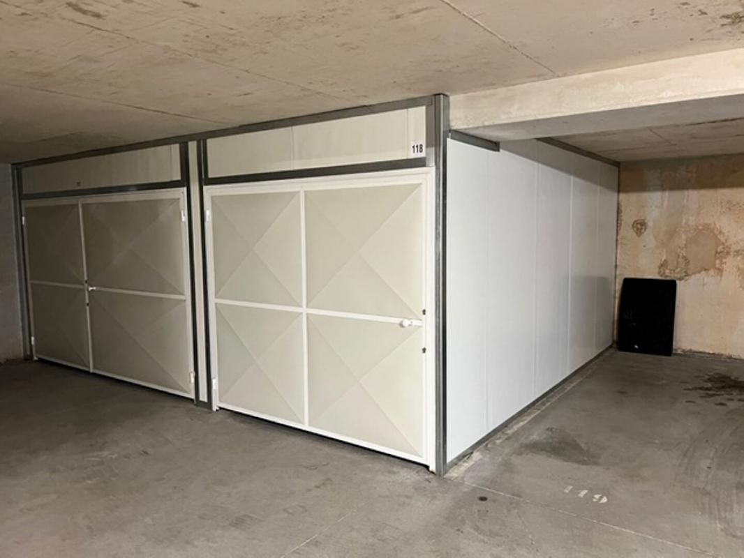 Parking / box N° 118
