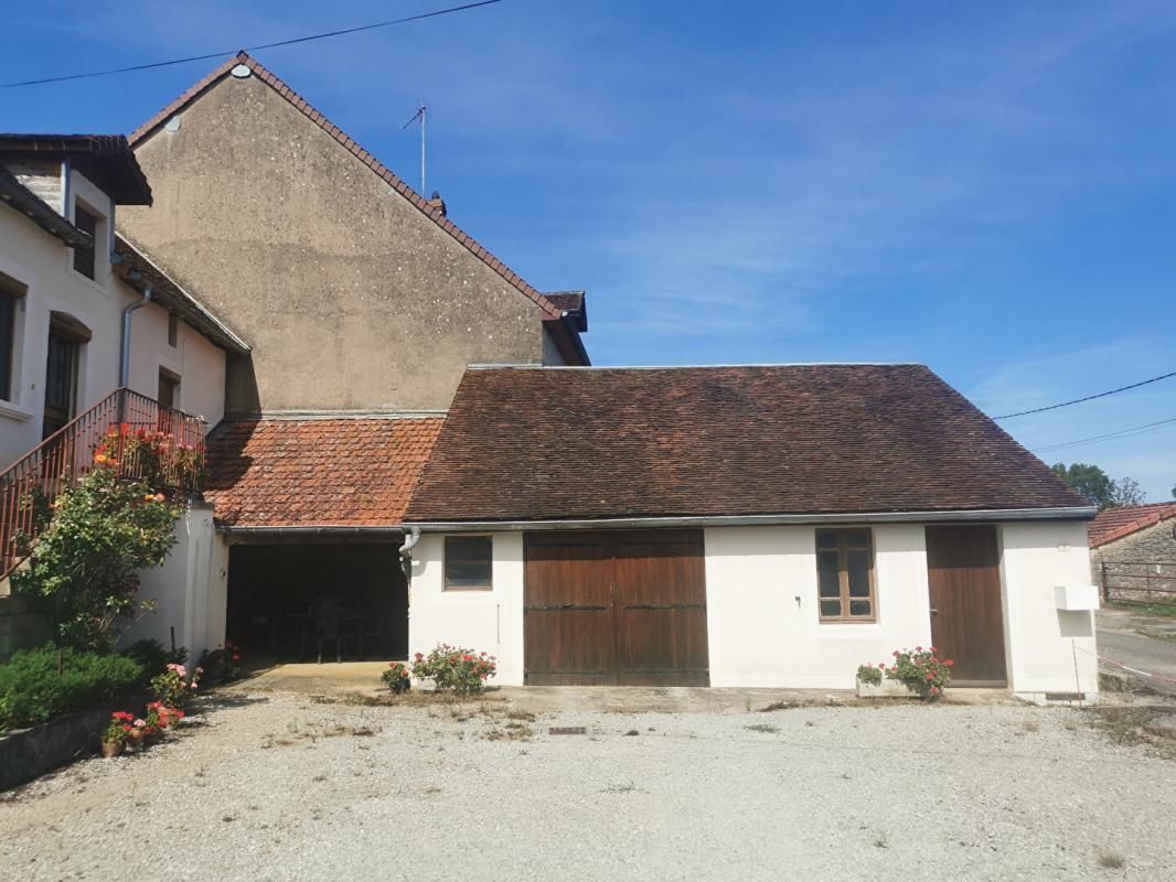 TRENAL Ferme 400m² Lons le Saunier 3