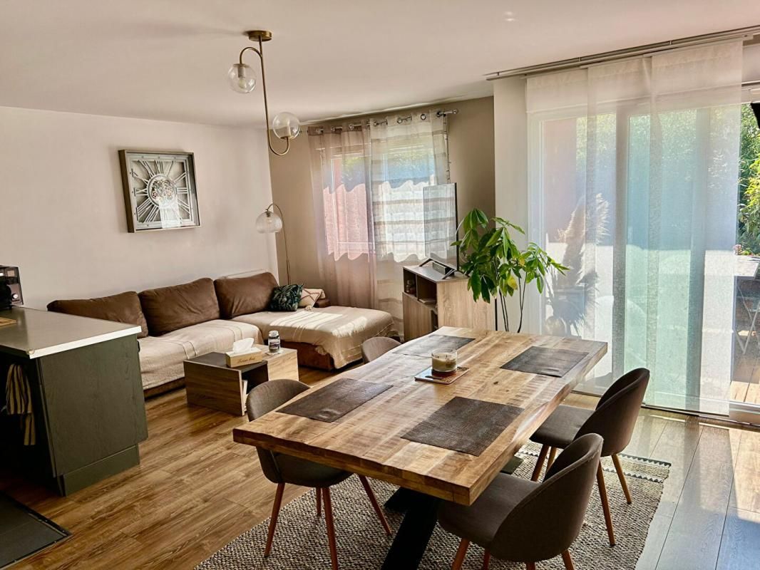 Appartement de 67 m² avec jardin de 156 m2 et terrasse plein ouest