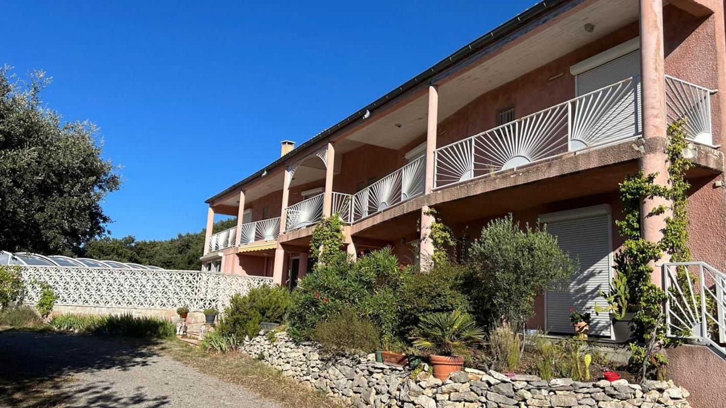 Maison 10 pièce(s) 396m2