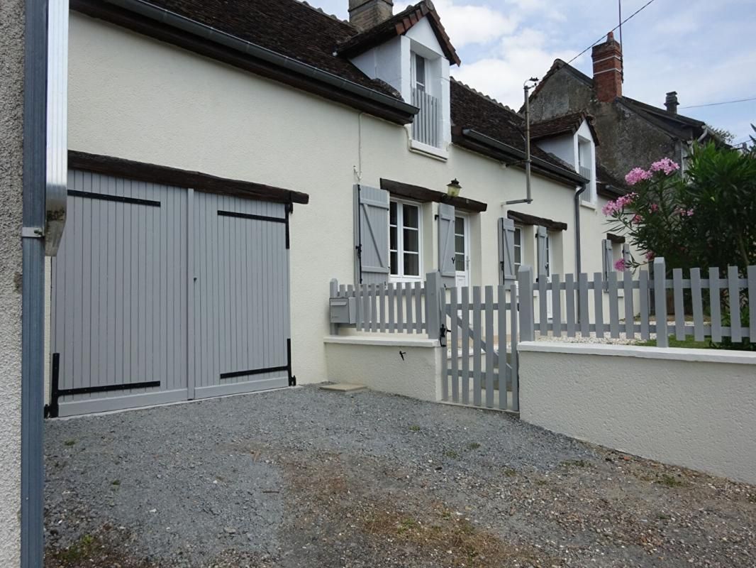 AZAY-LE-FERRON Maison Azay Le Ferron 4 pièce(s) 93 m2 2