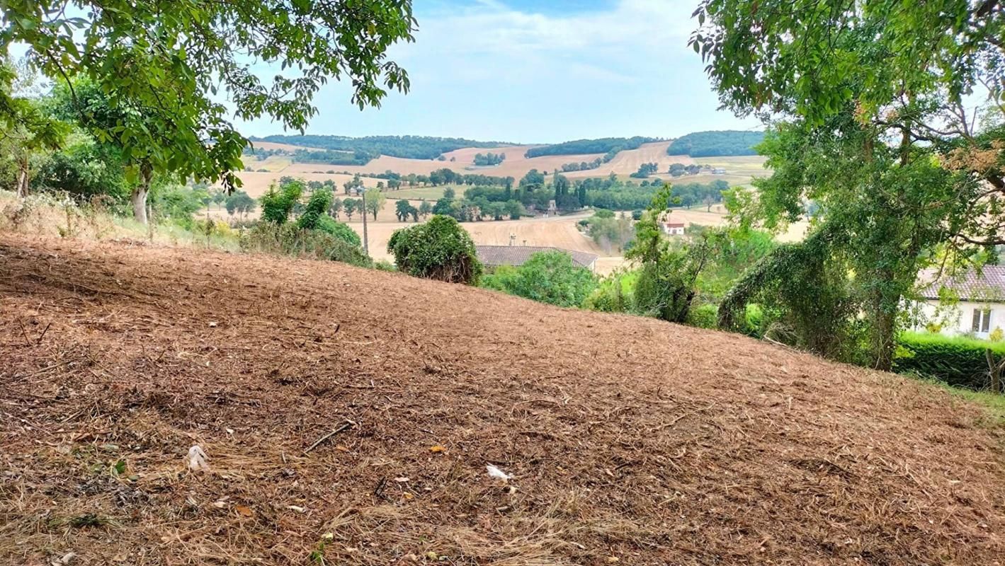 Terrain constructible Puycasquier(32120) 603m²