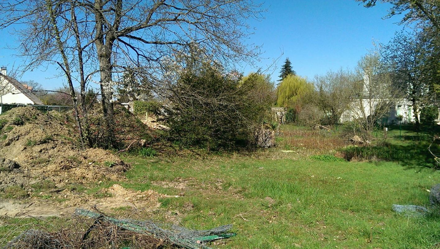 Residence privée Terrain constructible Bazoches Sur Guyonne 700 m2