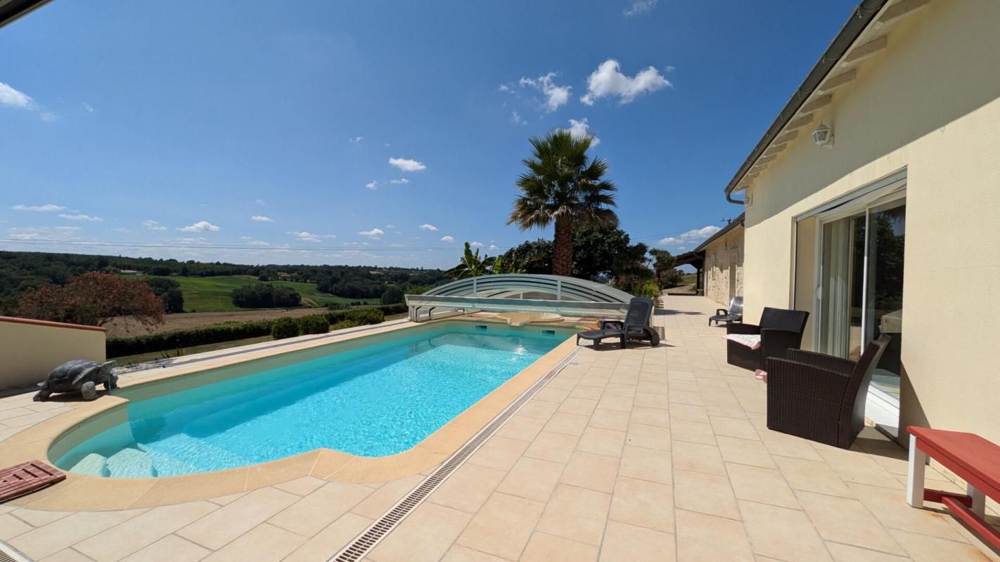 MARMANDE Maison de 350m² avec piscine et dépendances sur 2ha - Au calme 2