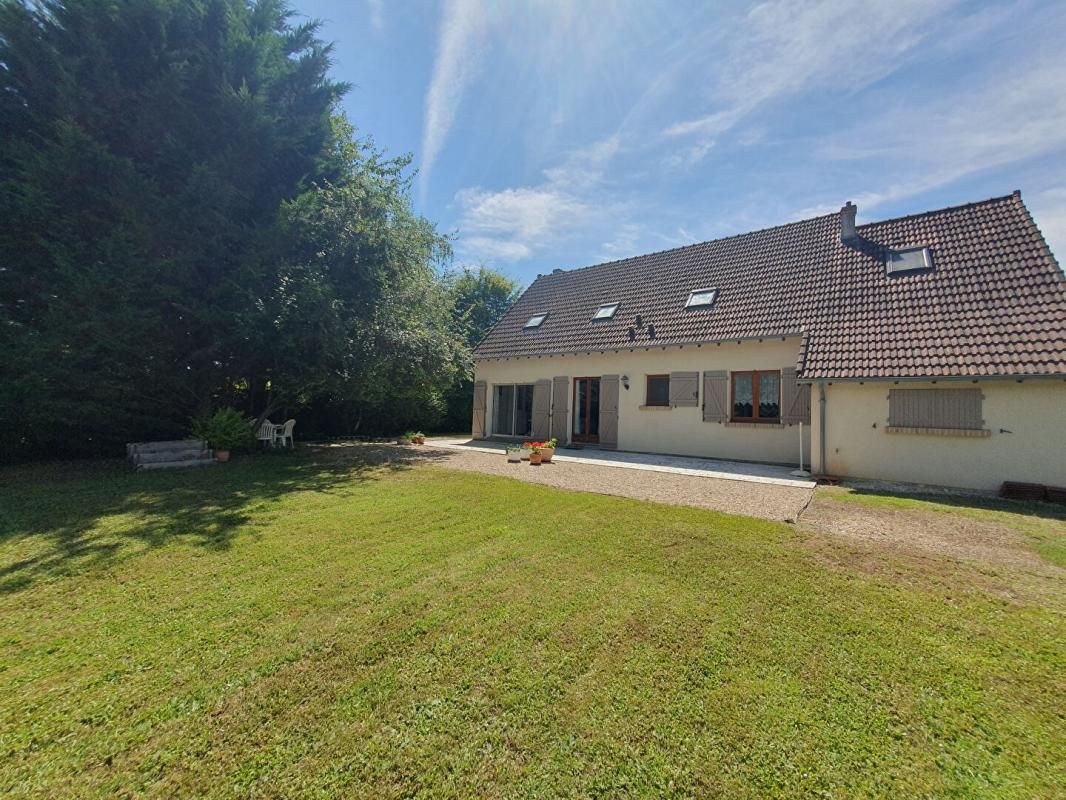Maison Fussy 7 pièce(s) 147 m2