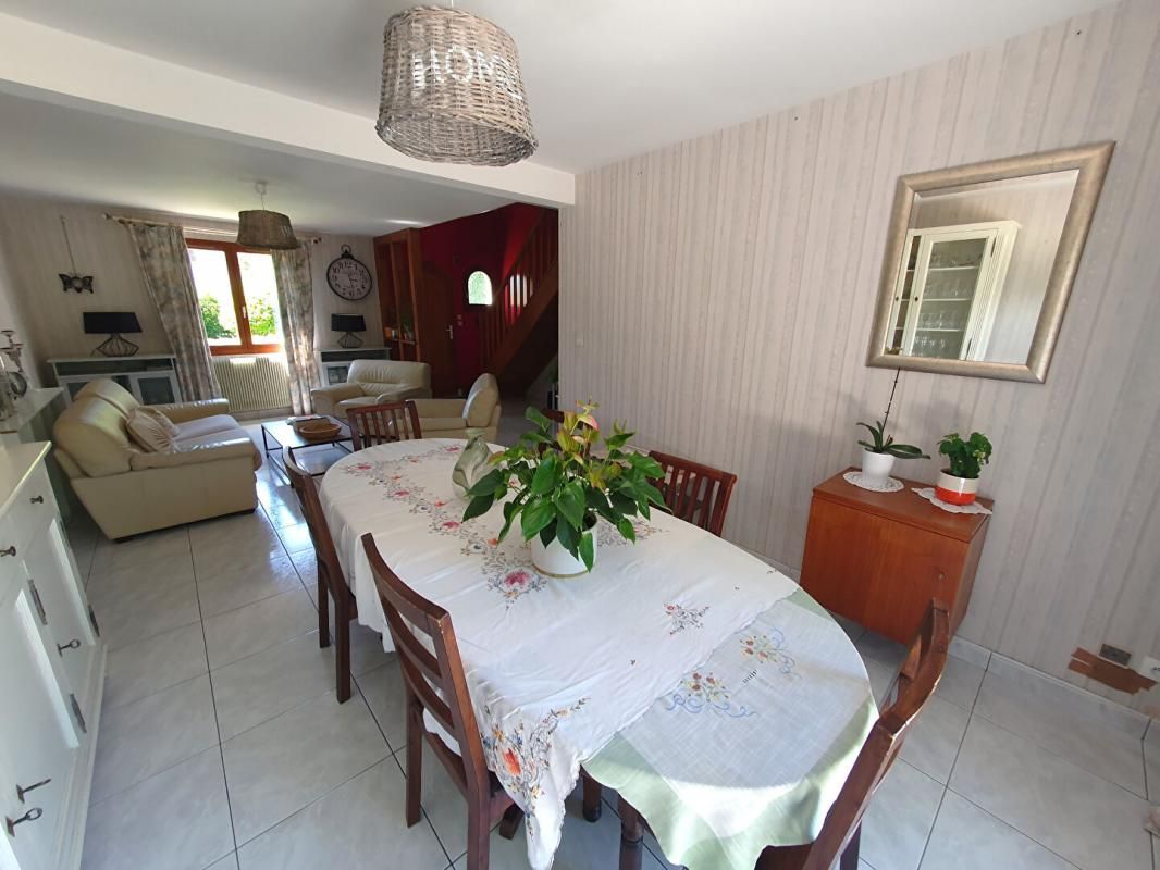FUSSY Maison Fussy 7 pièce(s) 147 m2 4