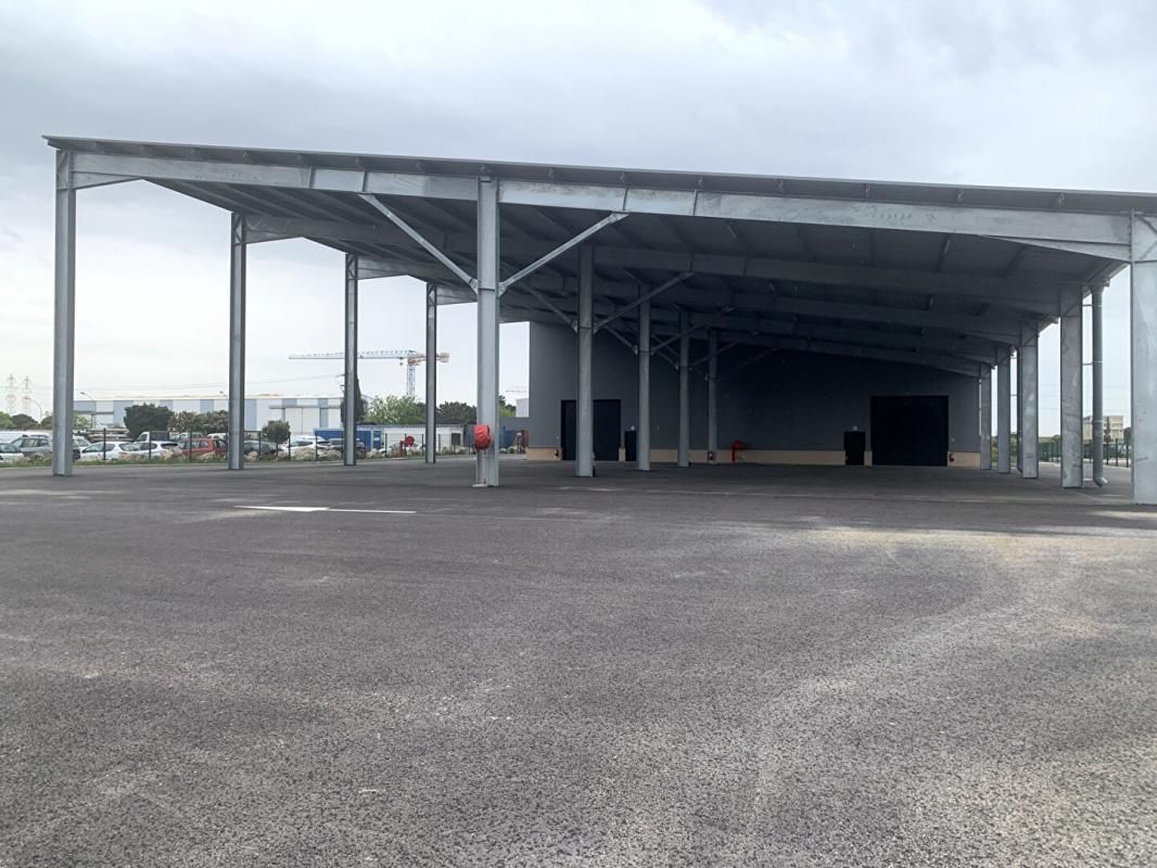 FOS-SUR-MER EXCLUSIVITE FOS SUR MER - ENTREPOT, LOCAL INDUSTRIEL 2.300 m² 4