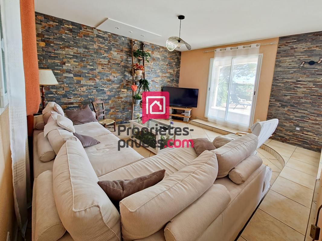 BAZAS Maison de plain-pied 163 m2, 6 pièces, double garage et piscine 4