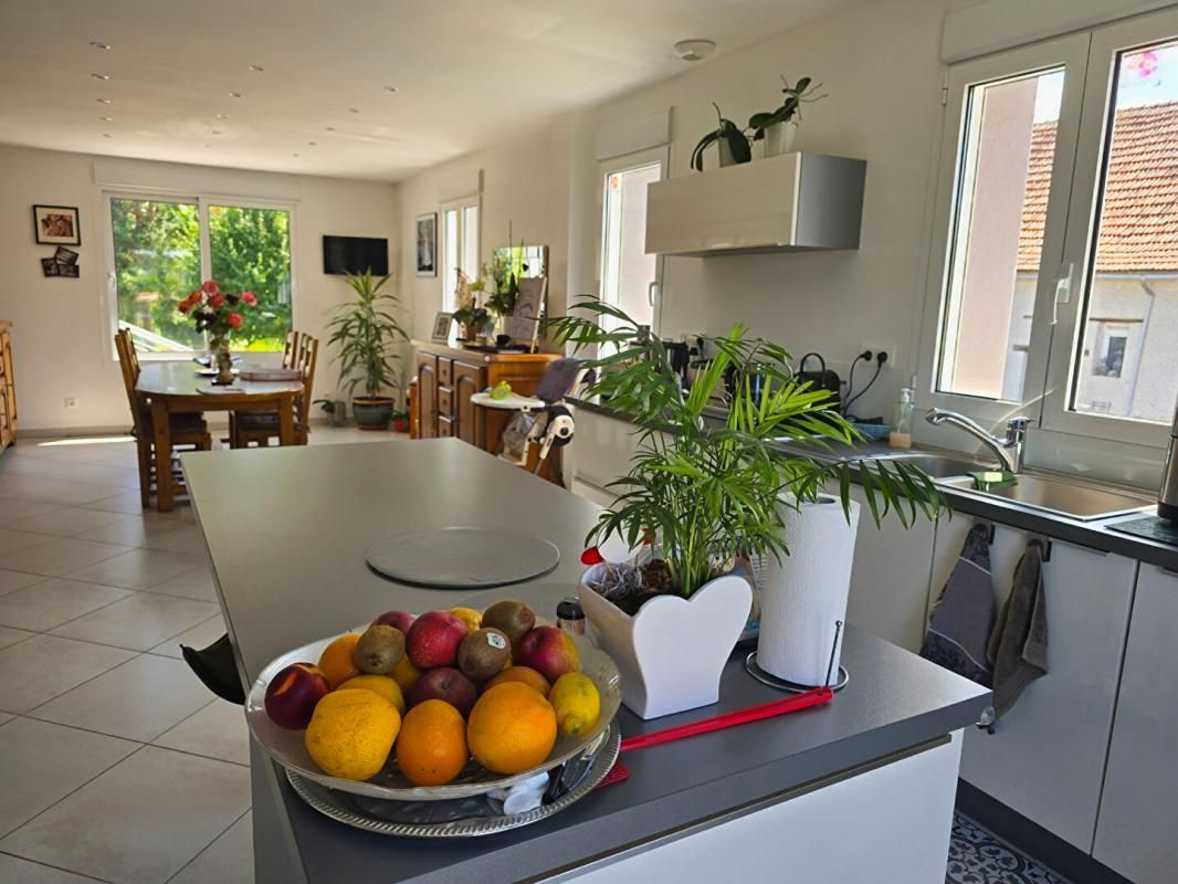 SERBANNES Maison Serbannes 10 pièce(s) 220 m2 2