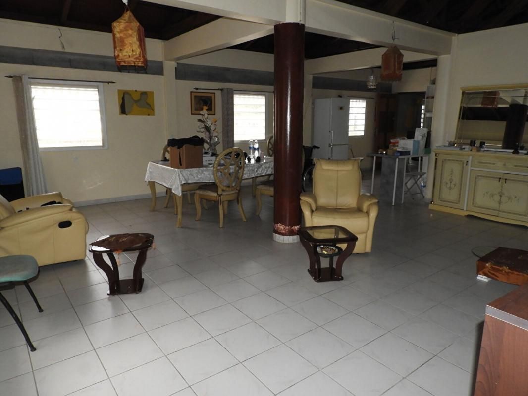 TROIS-RIVIERES Maison Trois Rivieres 6 pièce(s) 500 m2 4