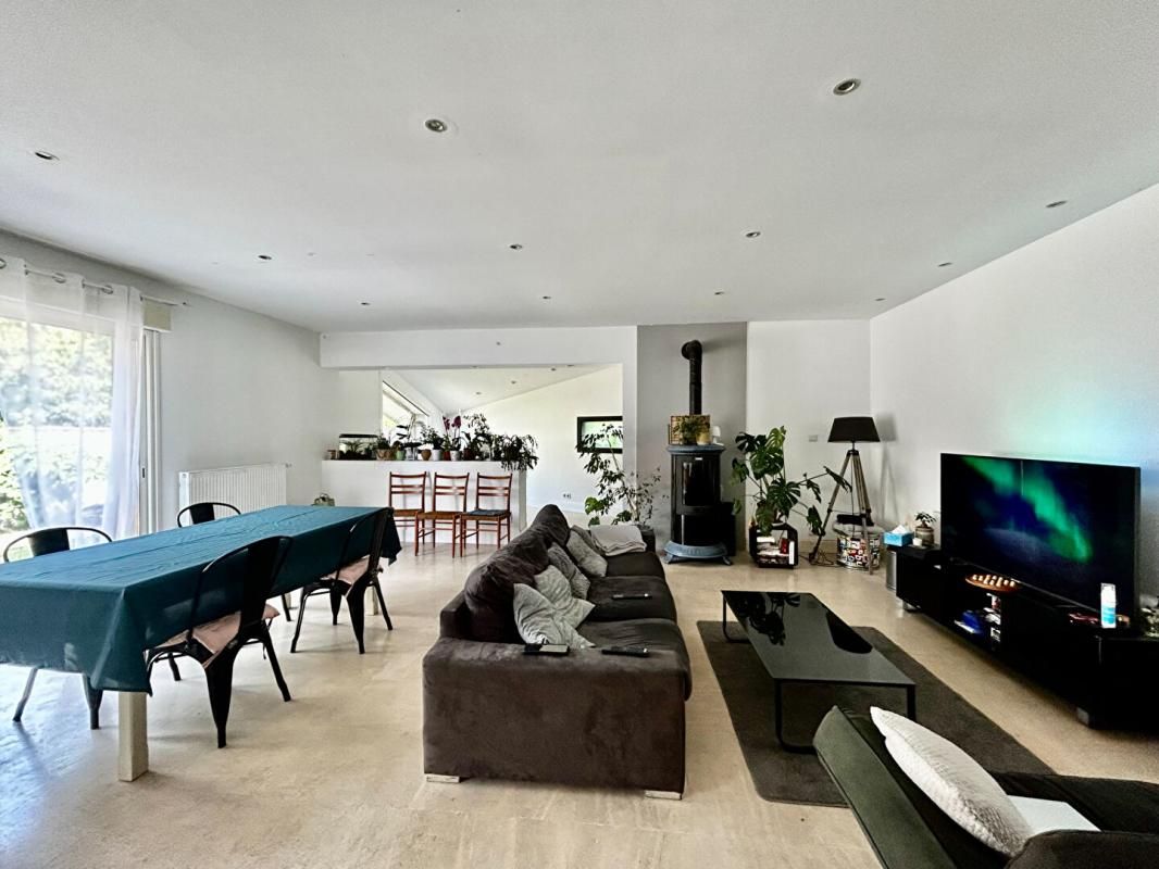 A vendre, maison de ville quartier Saint-Georges à PERIGUEUX 24000