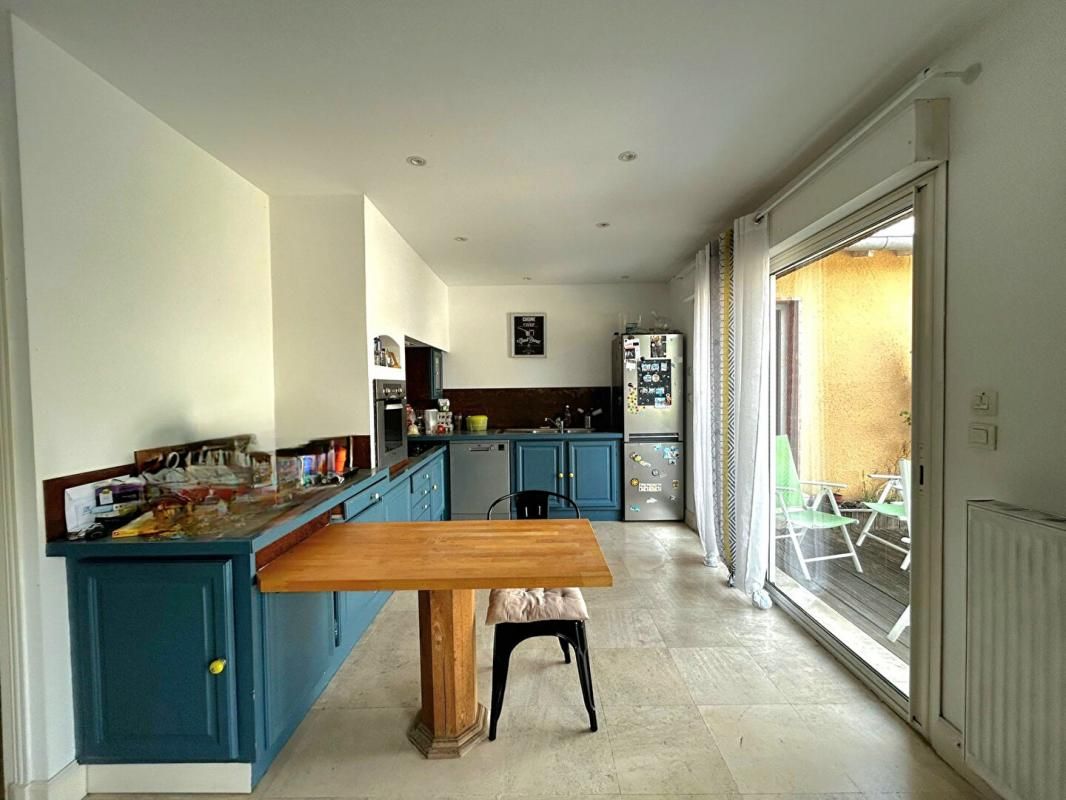 PERIGUEUX A vendre, maison de ville quartier Saint-Georges à PERIGUEUX 24000 4