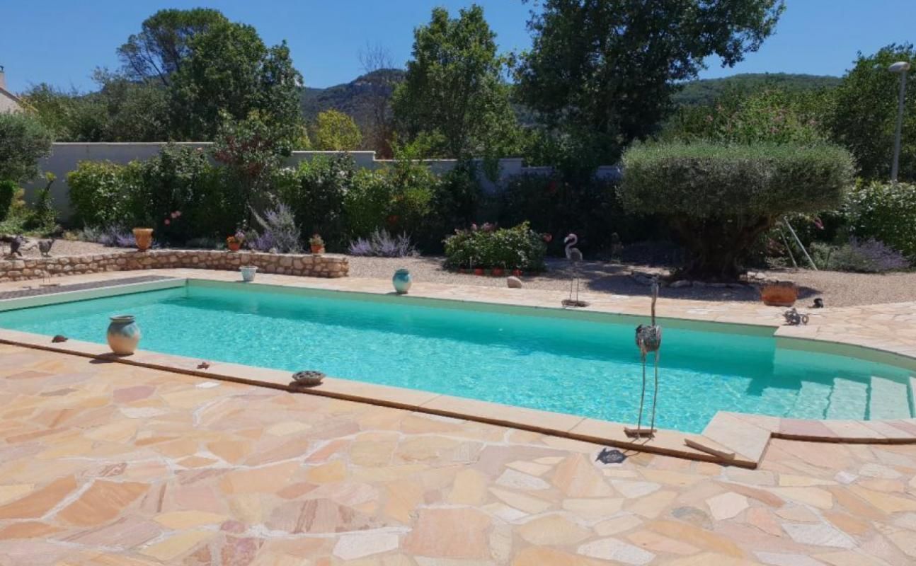 SAUVE Villa de standing de 7 pièce(s) 253 m2 (Carrez, 345 m2 au sol) 2