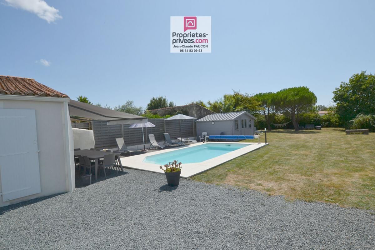 TRIAIZE Maison Triaize 6 pièce(s) 161 m² habitables - 148 m2 loi carrez 3