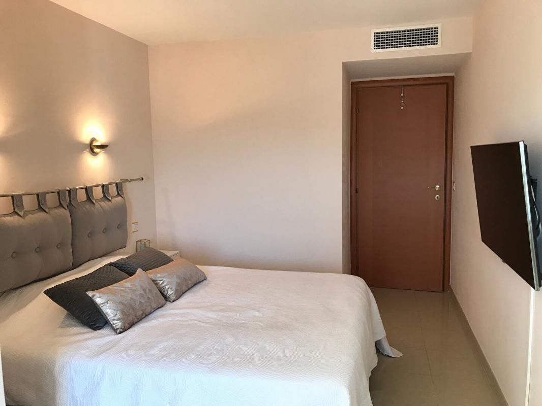 SAINT-RAPHAEL Appartement Saint Raphael 3 pièce(s) 89 m2 4