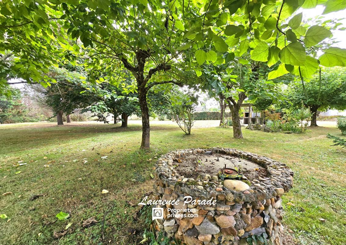 SAINT-SEURIN-SUR-L'ISLE Maison de Plain-Pied aux Grands Volumes sur Parcelle Constructible de 6000 m² 2