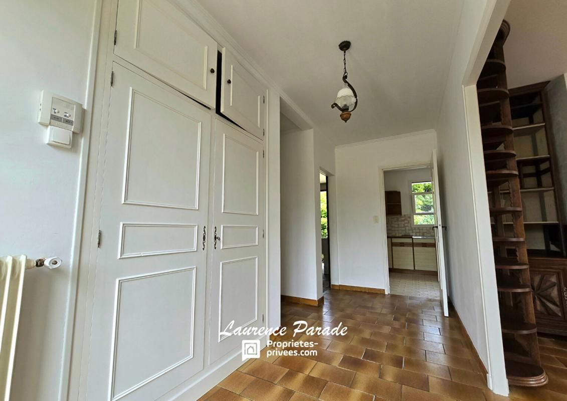 SAINT-SEURIN-SUR-L'ISLE Maison de Plain-Pied aux Grands Volumes sur Parcelle Constructible de 6000 m² 3