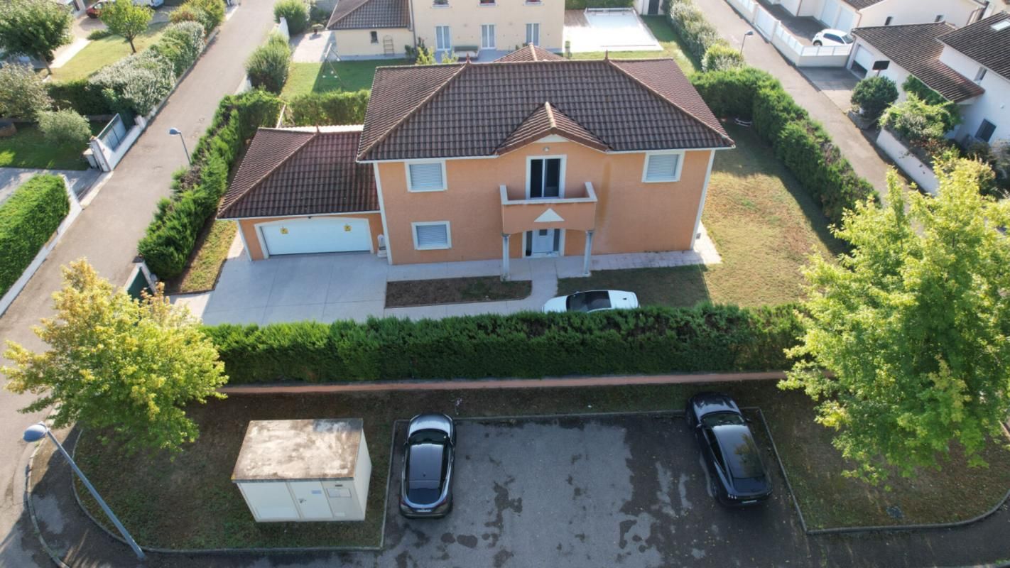 SIMANDRES Maison Simandres 8 pièce(s) 210 m2 _ Terrain 811m2 4