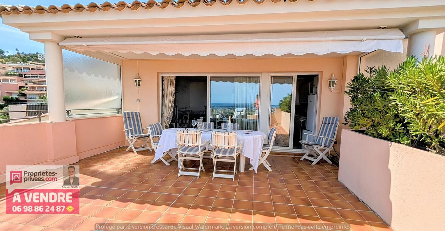 MANDELIEU-LA-NAPOULE 3 PIECES MAGNIFIQUE VUE MER DERNIER ETAGE AVEC GRANDE TERRASSE  37 m² ! 2