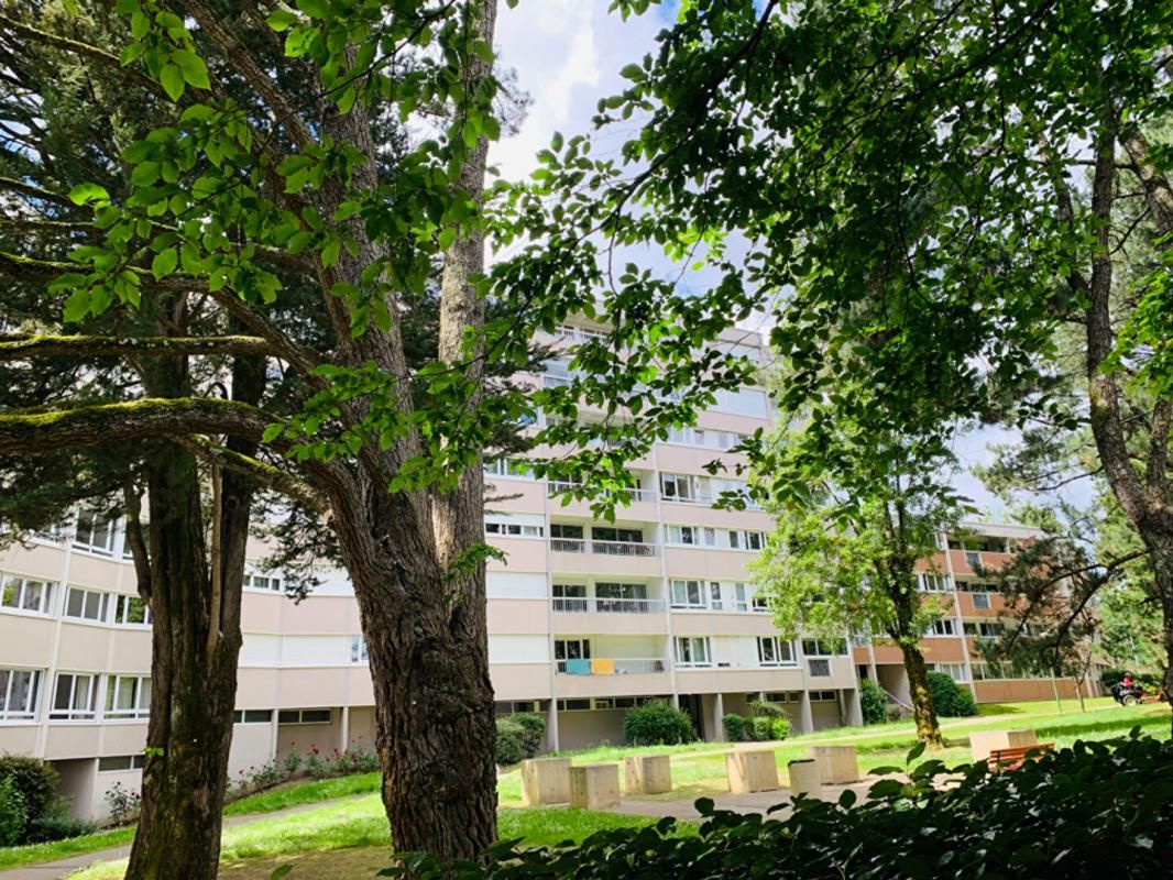 Appartement T5 résid. LE GOLF en face du parc de la Chézine