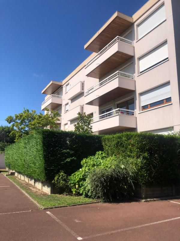 APPARTEMENT DE STANDING - 4 PIECES 104M2 A ST-GRATIEN(95210)