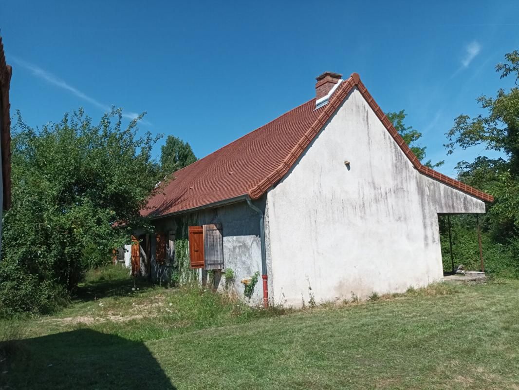 PARAY-LE-MONIAL Propriété de 2.09 ha et 2 maisons 2