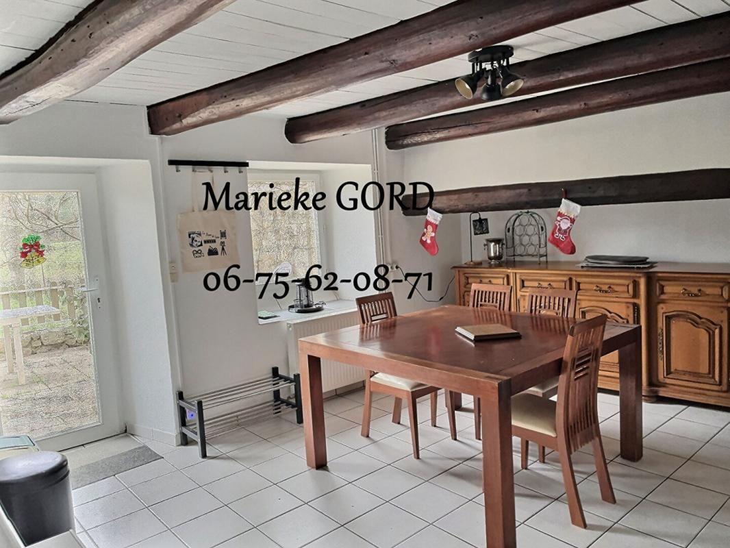 USSON-EN-FOREZ Maison en pierre Usson En Forez 6 chambres 248.33 m2 sur 1191 m² terrain attenant 3