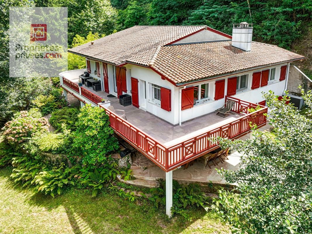 MAISON  9 pièces, terrain 1465 m2