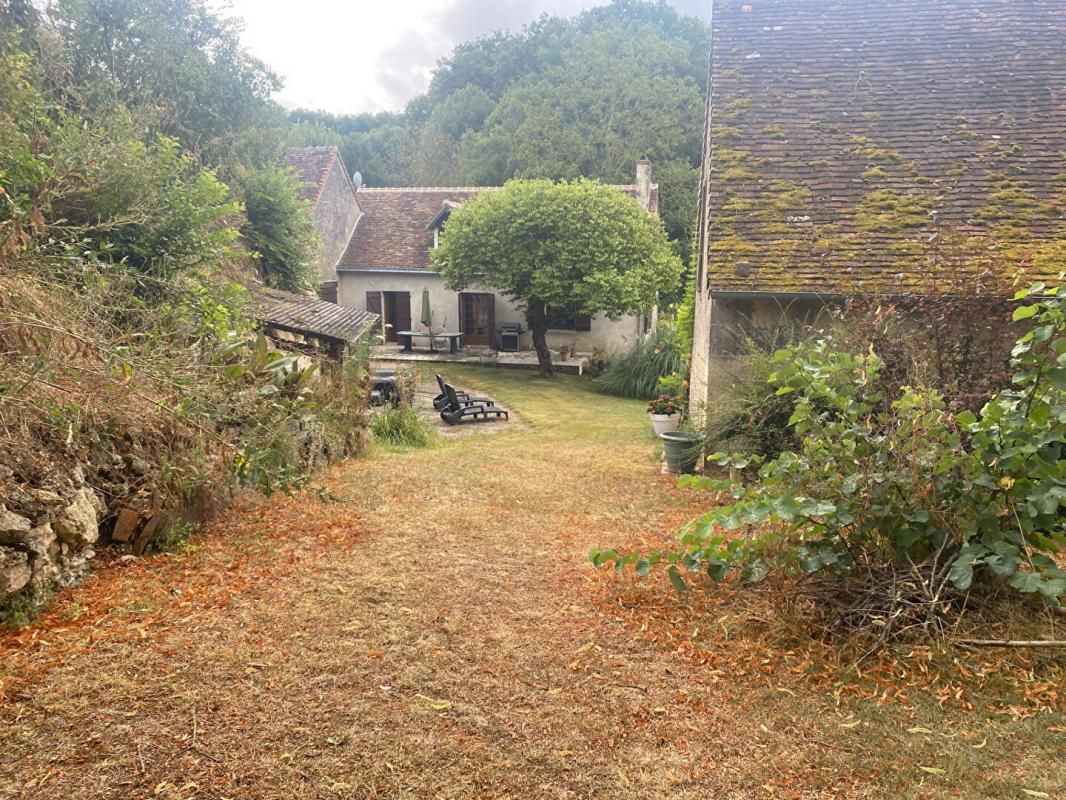 LE PETIT-PRESSIGNY Maison Le Petit Pressigny 5 pièce(s) 130 m2 3