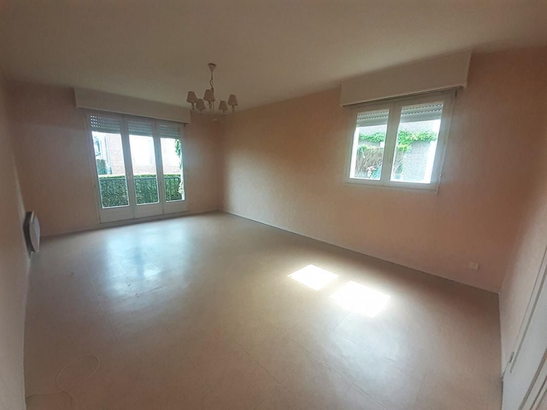 GOURNAY-EN-BRAY Appartement Rez-de-chaussée GOURNAY EN BRAY 2