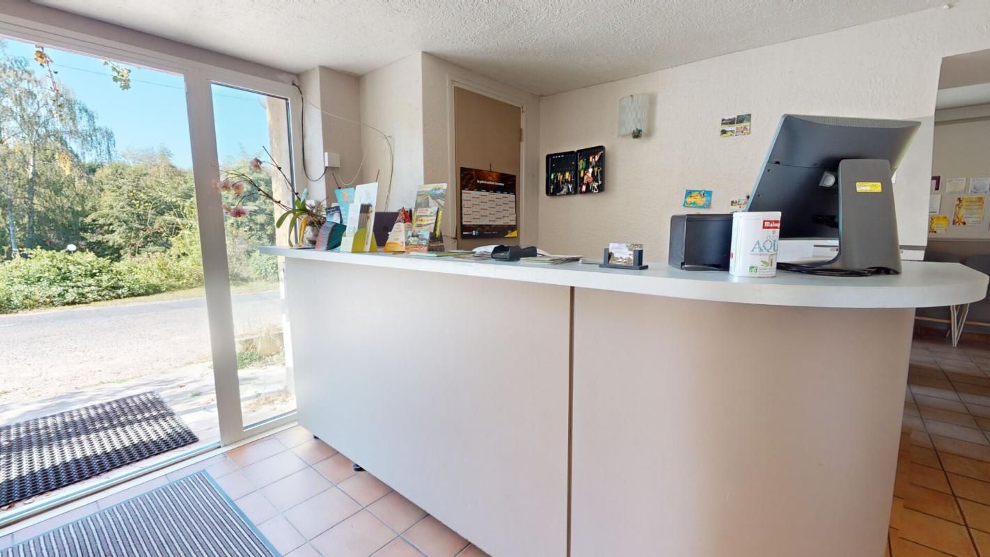 TULLE SECTEUR TULLE - Ensemble immobilier Murs et Fonds de commerce 2