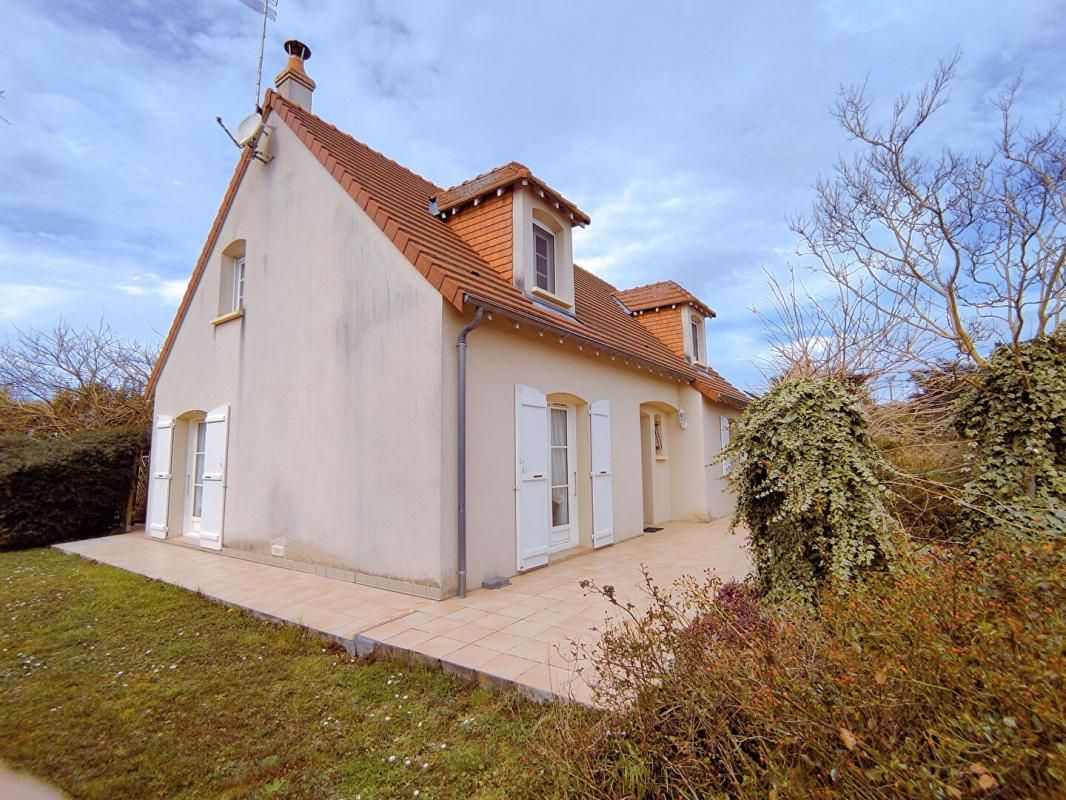 YZEURES-SUR-CREUSE Maison Yzeures Sur Creuse 6 pièce(s) 129 m2 4