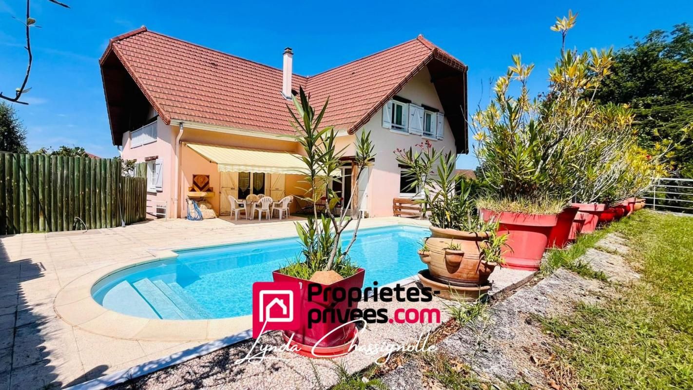 ROANNE Maison  -  6 chambres  - 225m² 4