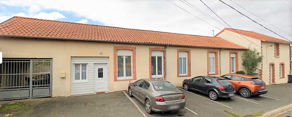 Maison 180 m² env. 5 chambres , bureaux avec dépendances et garage 100 m² env