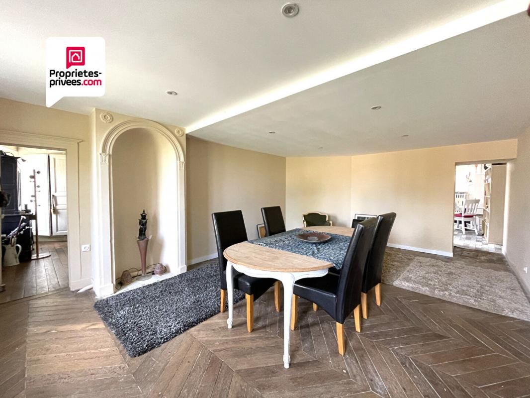 NOGENT-LE-ROI Maison Nogent Le Roi 6 pièces 4 chambres 170 m2 jardin 930m2 292000 2
