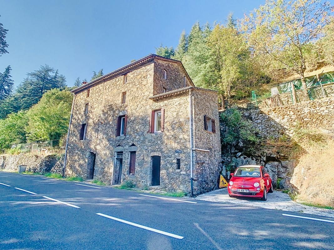 Maison Notre Dame De La Rouviere 9 pièce(s) 135 m2