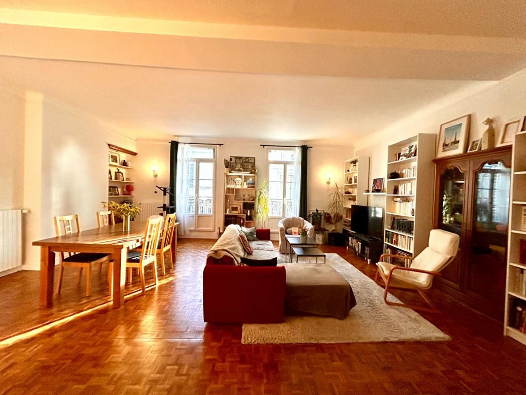 PERIGUEUX A VENDRE appartement au coeur de la ville de PERIGUEUX 24000, 152 m² en duplex 2