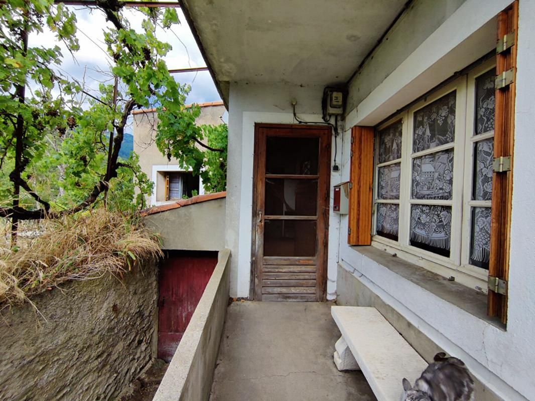 Maison en pierre, Lespinassiere 5 pièces, jardin, Remises, sous sol