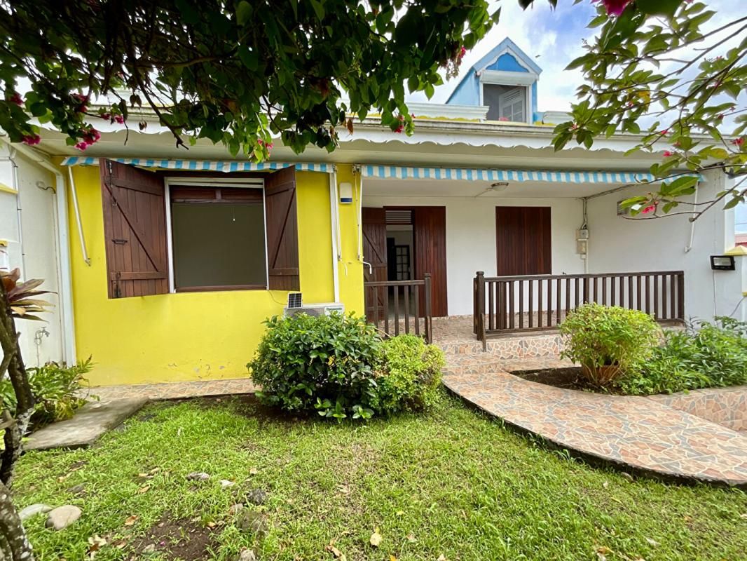Appartement Trois Rivières T3 Bis vide - 138 m2
