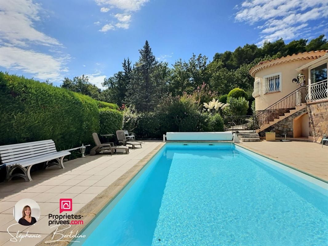 Maison 222 m2 - Terrain 10 000 m2